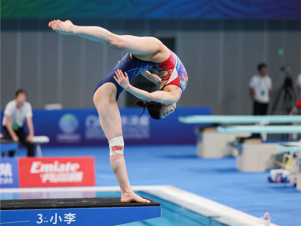 在光鲜亮丽的赛场背后，每一位选手都付出了